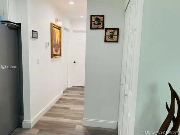 Port St. Lucie, FL 34983,137 SE Placita Ct