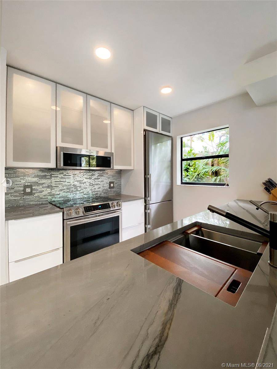 Miami, FL 33133,2597 Trapp Ave #1