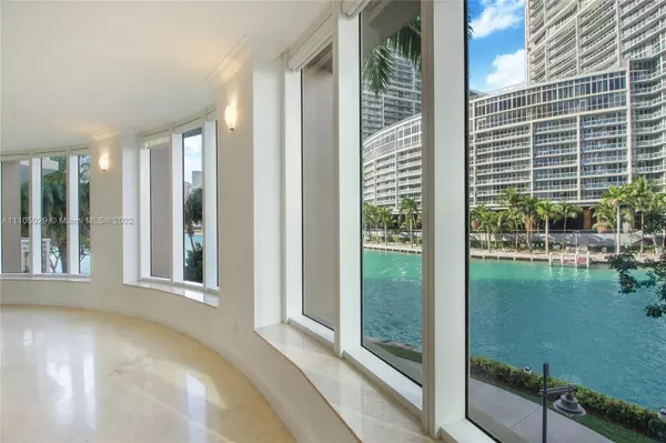 Miami, FL 33131,901 Brickell Key Blvd #304