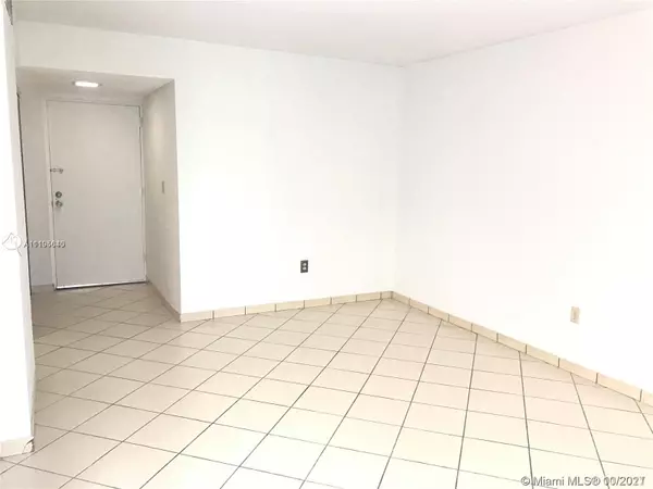 Miami, FL 33174,9300 W Flagler St #227A