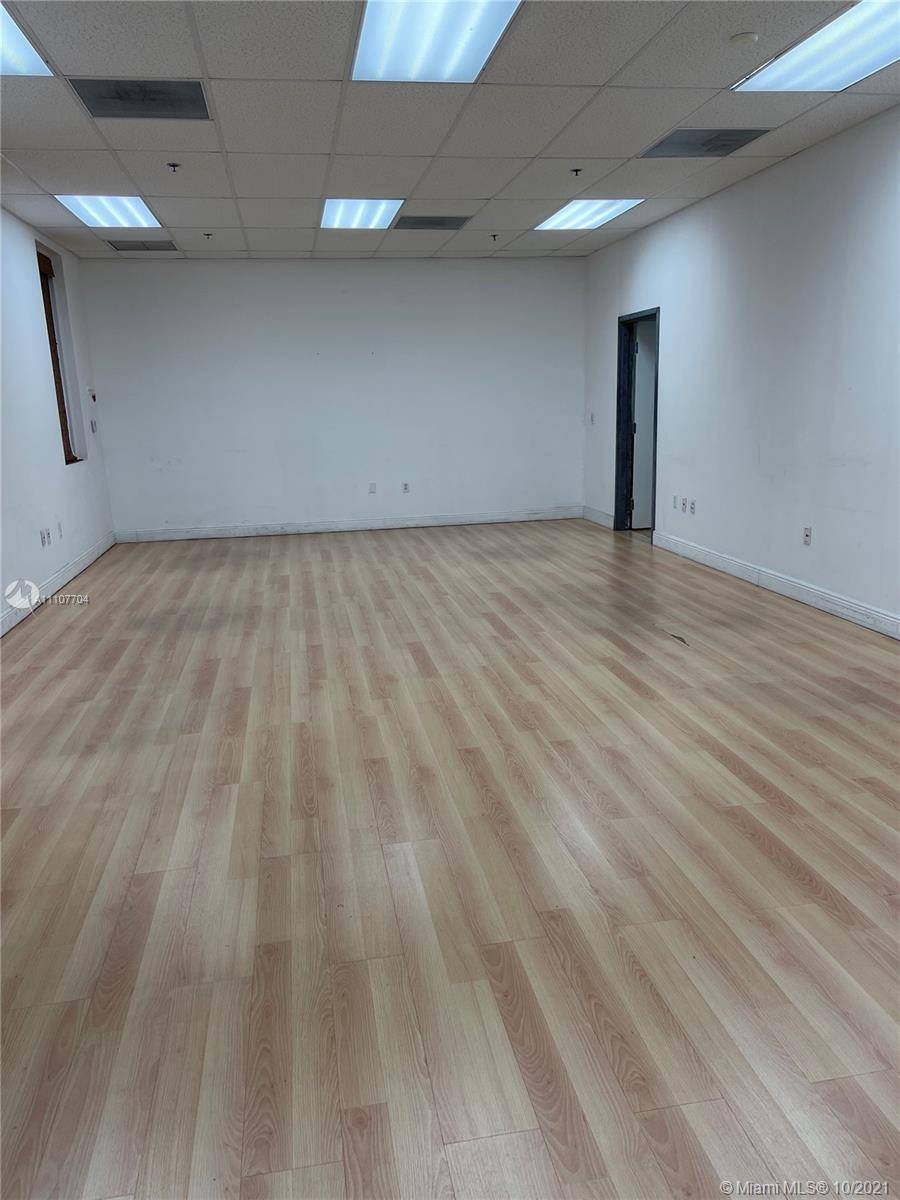 Doral, FL 33172,9990 NW 14th St #7