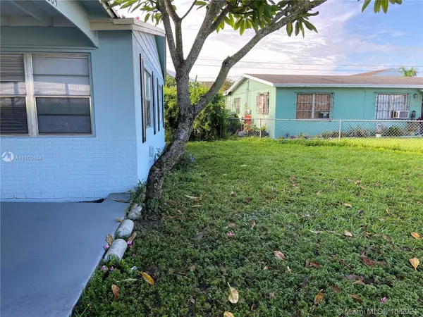 Riviera Beach, FL 33404,1509 S 24th Ct