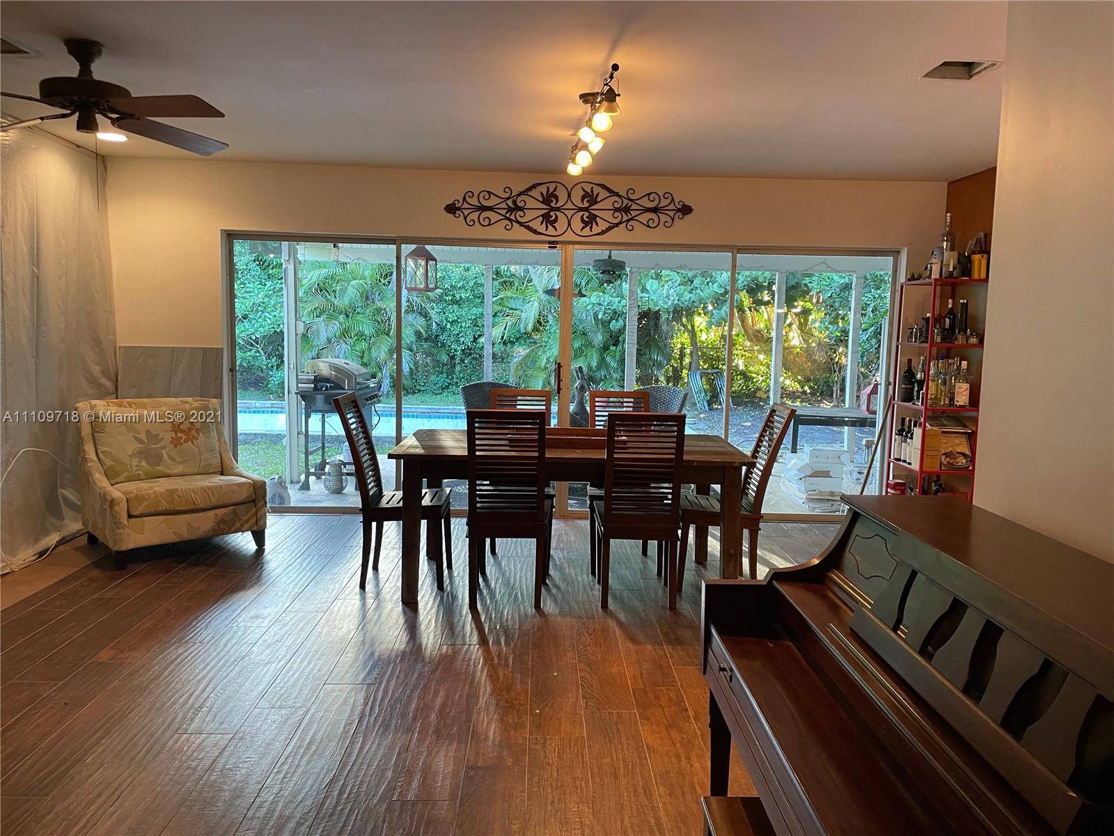 49 SW 9th Ave,  Boca Raton,  FL 33486