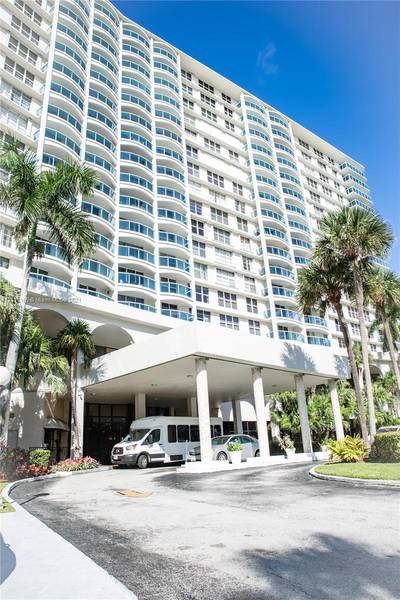 3800 S Ocean Dr #414, Hollywood, FL 33019