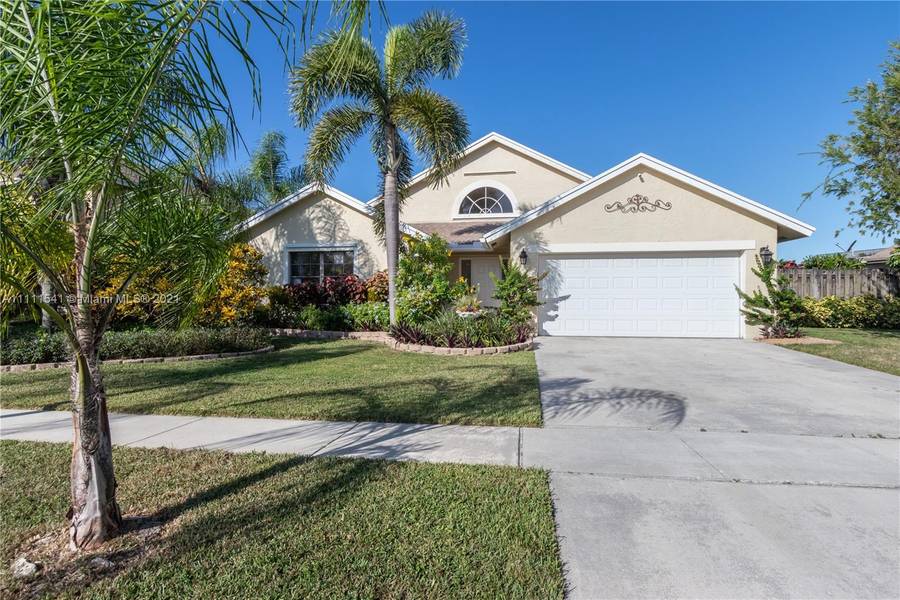 22543 Grouper Ct, Boca Raton, FL 33428