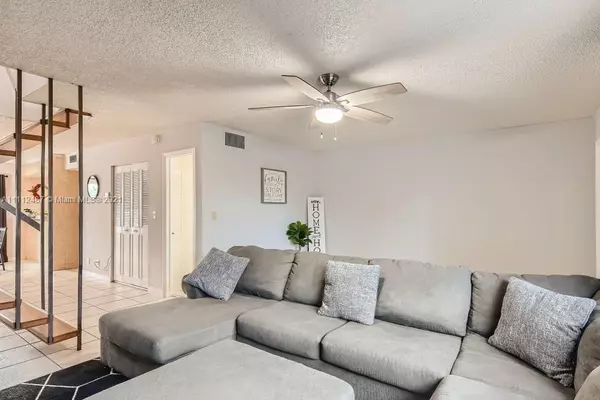 North Lauderdale, FL 33068,6268 Boulevard Of Champions