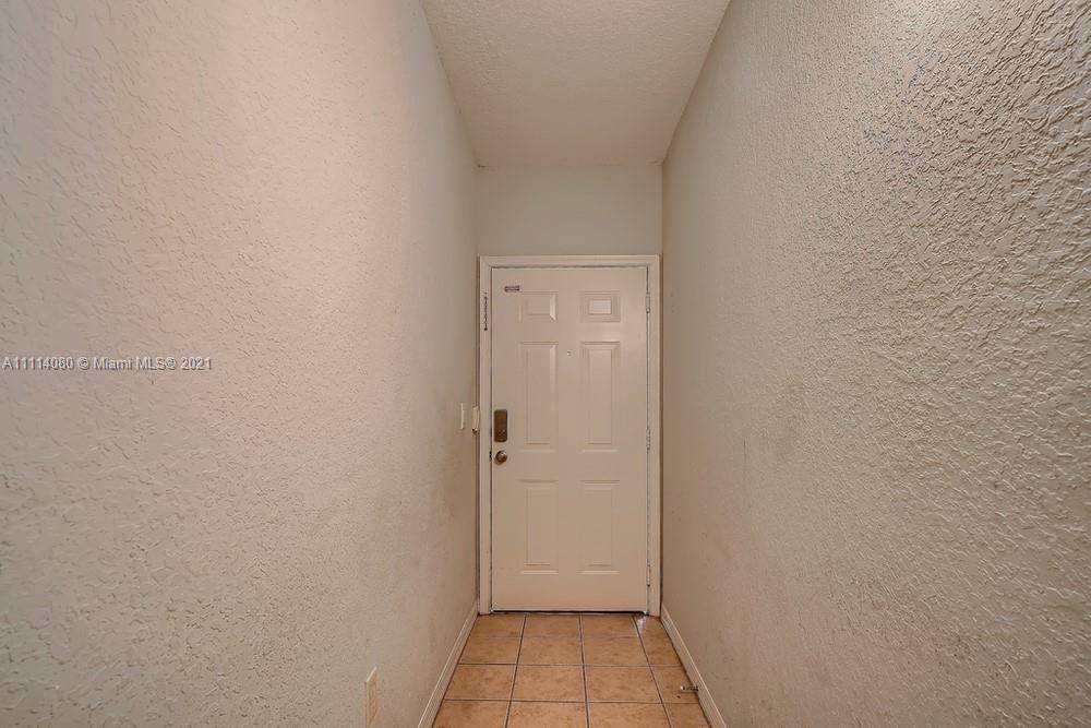 Port St. Lucie, FL 34986,130 SW Peacock #16-205