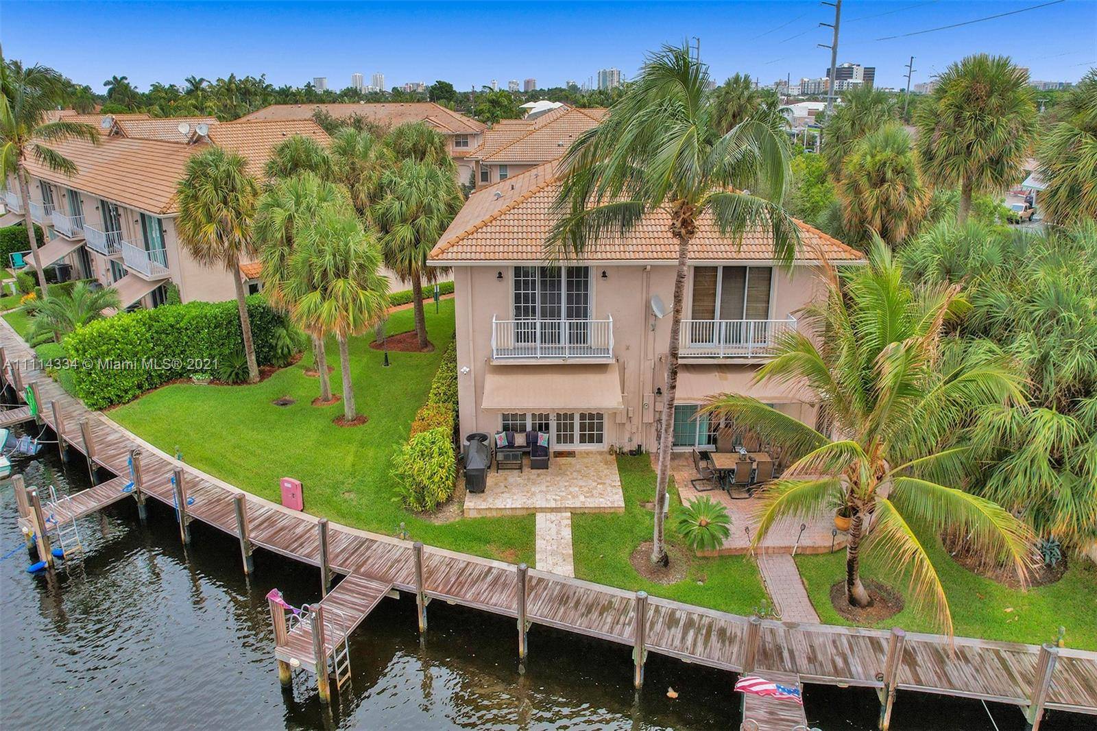 Pompano Beach, FL 33060,1347 SE 3rd Ave