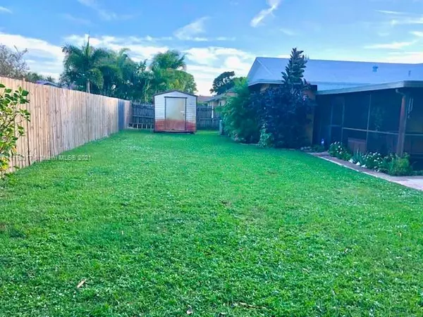 West Palm Beach, FL 33417,1446 E Scottsdale Rd E