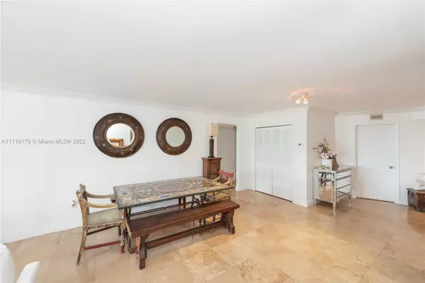 Key Biscayne, FL 33149,600 Grapetree Dr #3DN