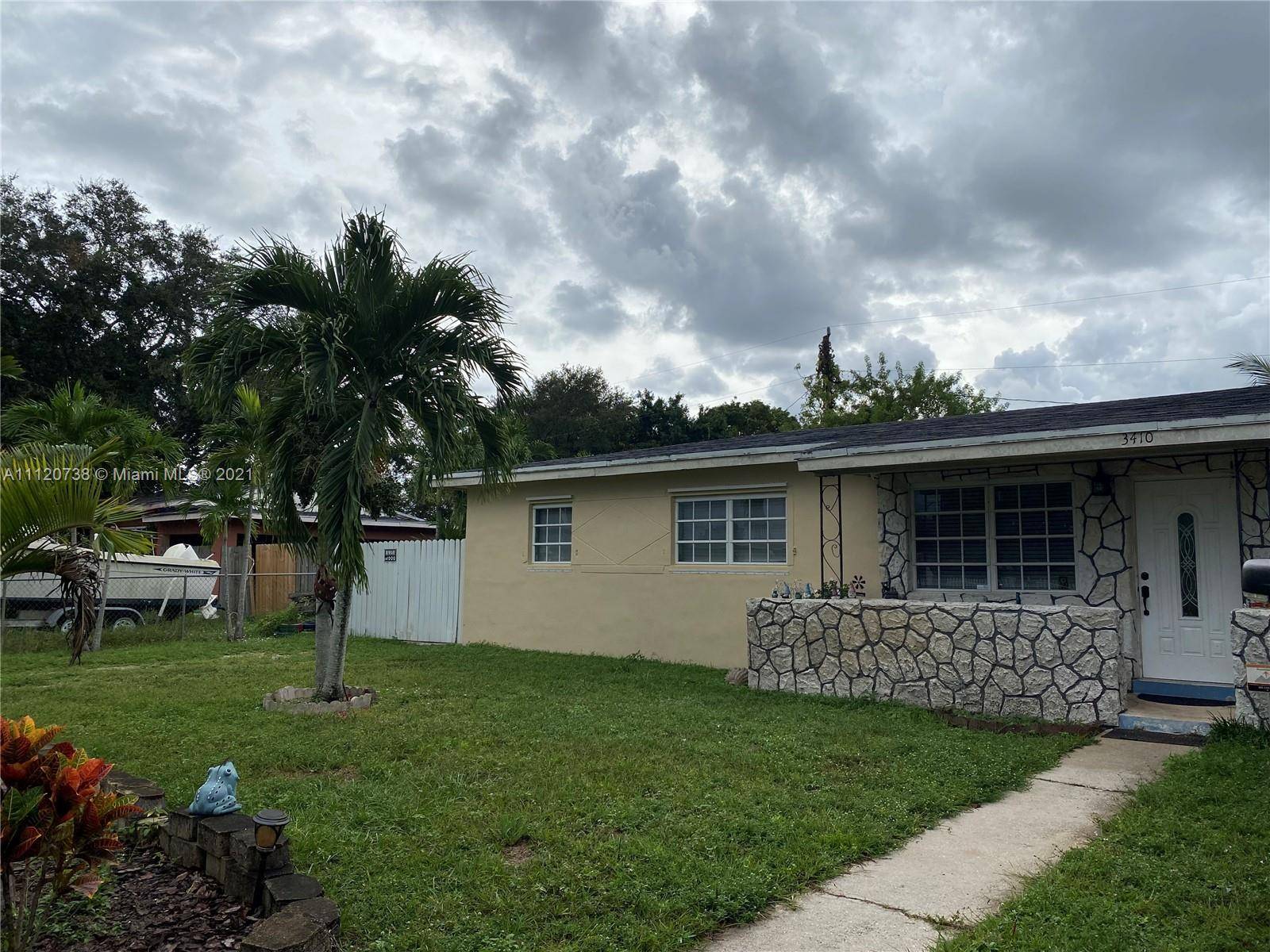 3410 NW 173rd Ter, Miami Gardens, FL 33056