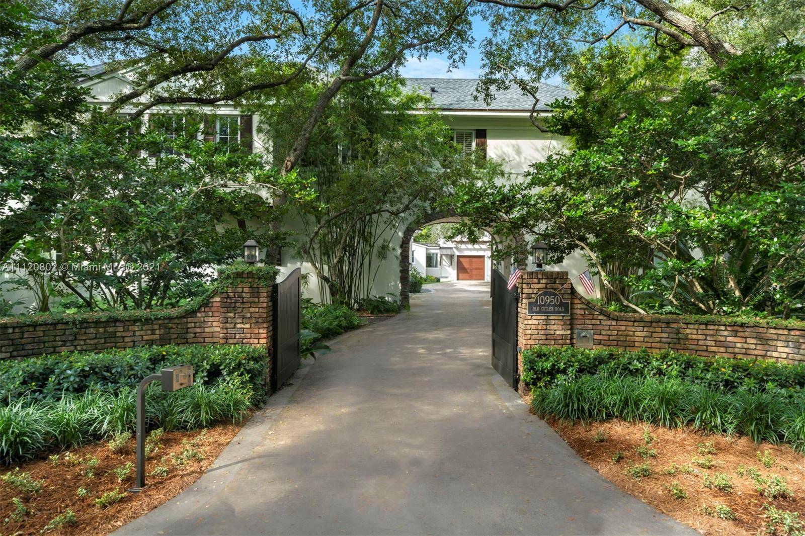 10950 Old Cutler Rd, Coral Gables, FL 33156
