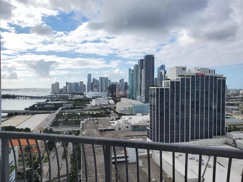 1750 N Bayshore Dr #2712, Miami, FL 33132