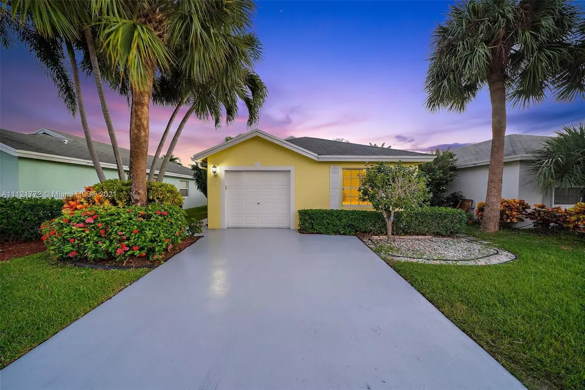 Boynton Beach, FL 33426,153 Crystal Key Way