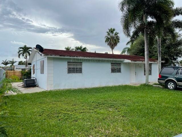 15320 SW 304th St, Homestead, FL 33033