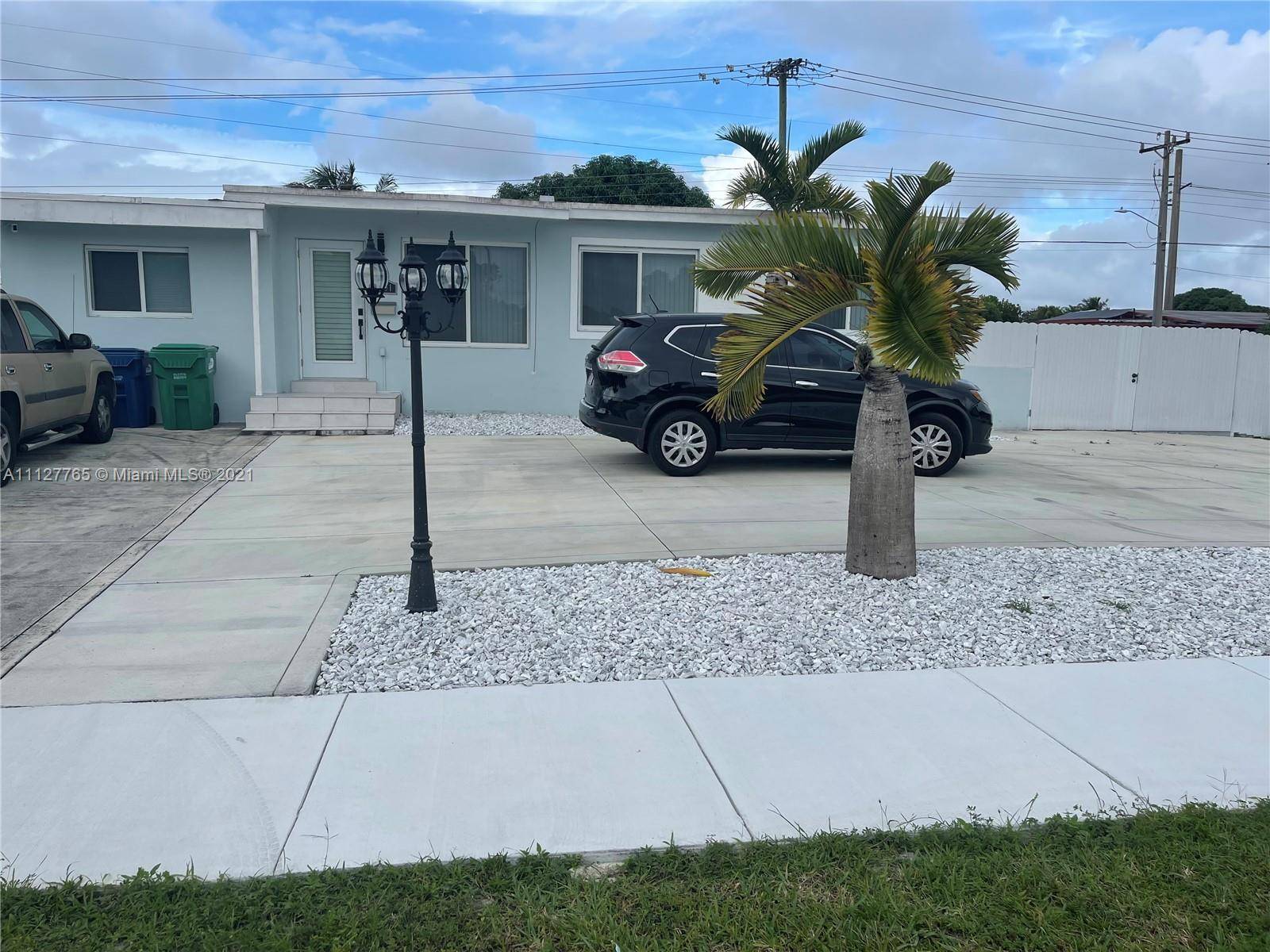 3501 NW 178th St, Miami Gardens, FL 33056