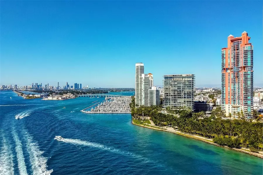 300 S Pointe Dr #1704, Miami Beach, FL 33139