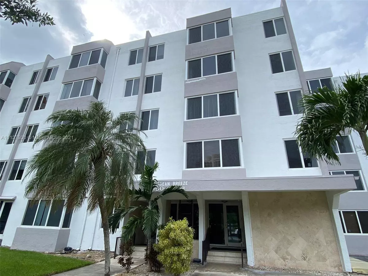 Sunny Isles Beach, FL 33160,250 180th Dr #255