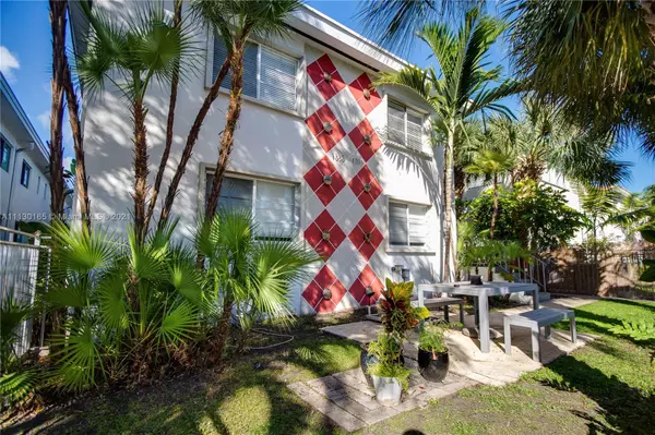 1333 15th St #4, Miami Beach, FL 33139