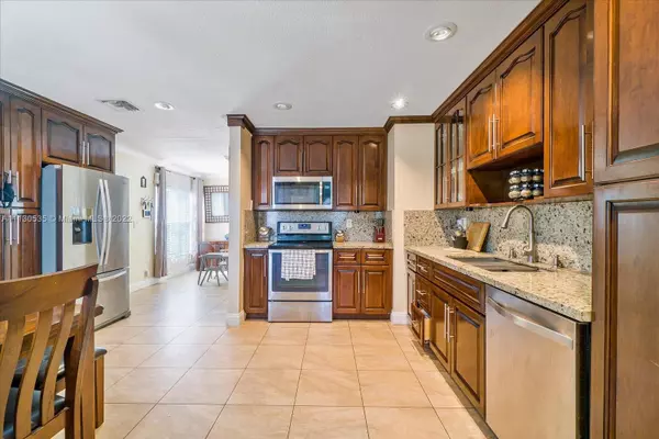 Fort Lauderdale, FL 33311,3001 NW 8th Ct