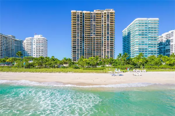 Bal Harbour, FL 33154,9999 Collins Ave #17D