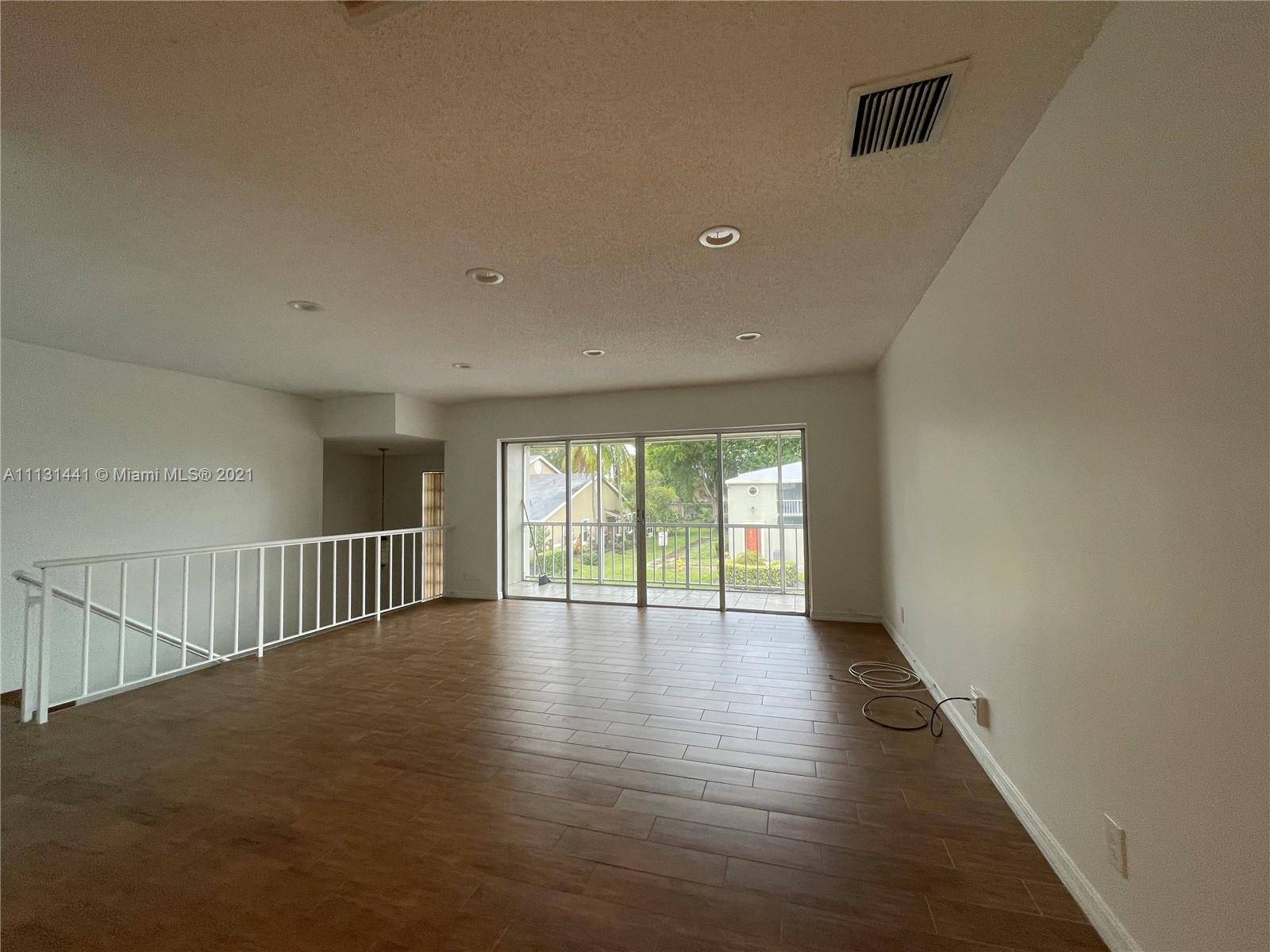 Tamarac, FL 33319,5880 NW 57th Ave #7