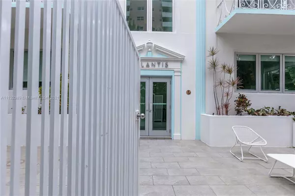 Miami Beach, FL 33139,1751 James Ave #208