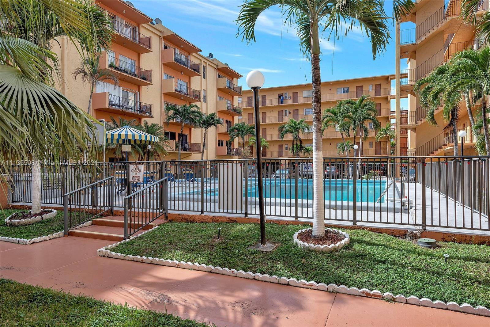 Hialeah, FL 33012,1900 W 54th St #307