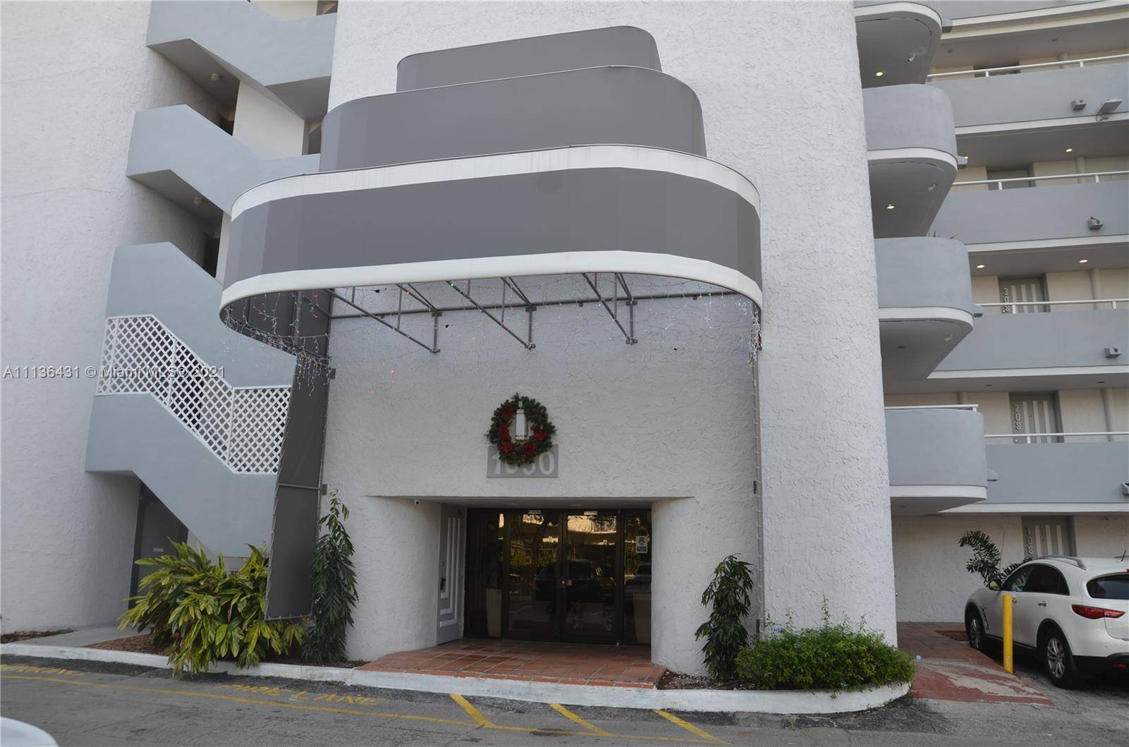 1650 NE 115th St #501, Miami, FL 33181