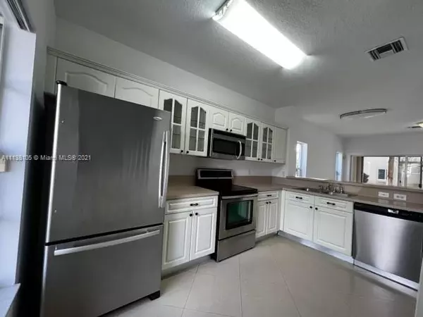 Pembroke Pines, FL 33025,338 SW 120th Ave
