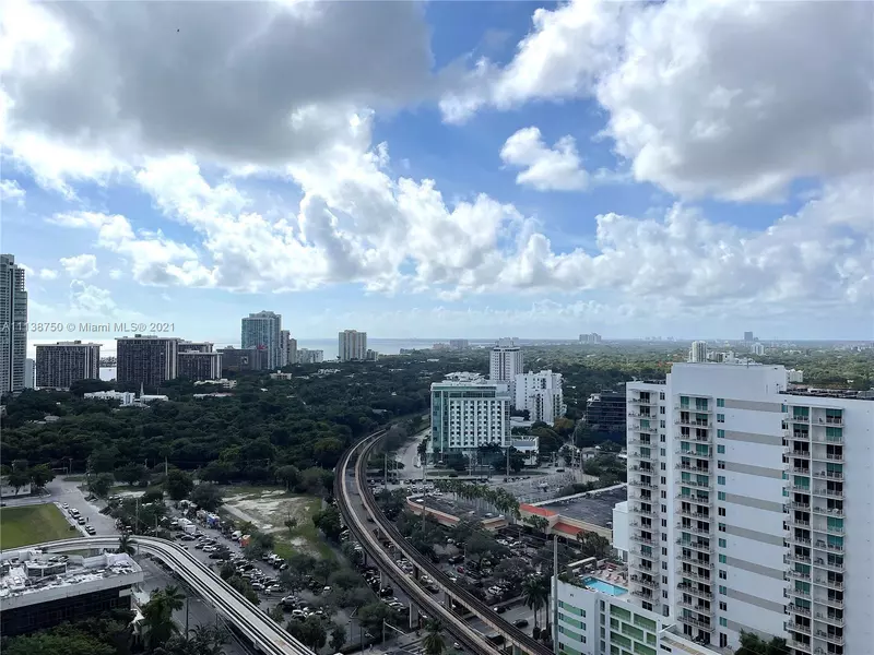 79 SW 12th St #2705-S, Miami, FL 33130