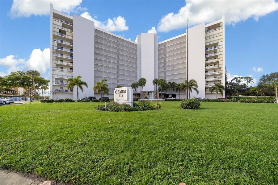 336 Golfview Rd #915, North Palm Beach, FL 33408