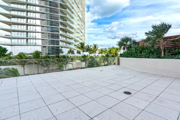 18911 Collins Ave #407, Sunny Isles Beach, FL 33160