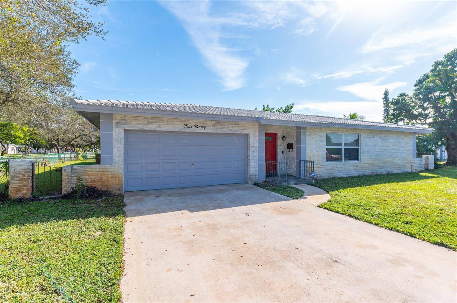 490 NW 45th Ave, Plantation, FL 33317