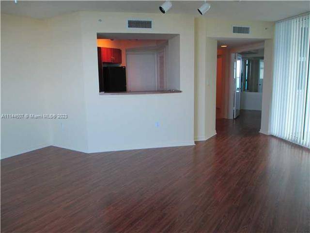 Surfside, FL 33154,9201 Collins Ave #426