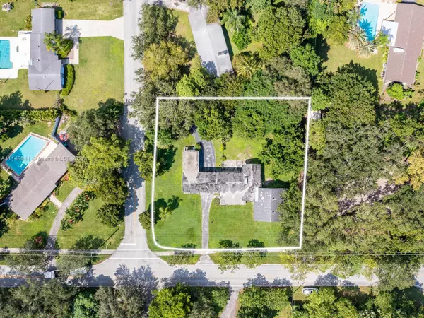 8045 SW 128th St, Pinecrest, FL 33156