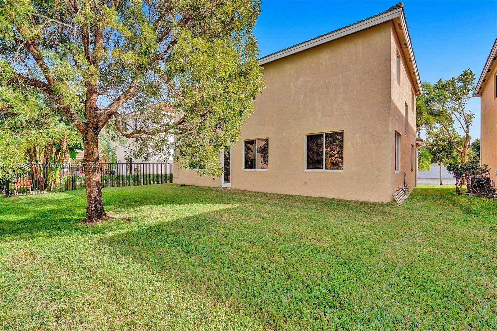 Miami Gardens, FL 33169,20518 NW 14th Ave