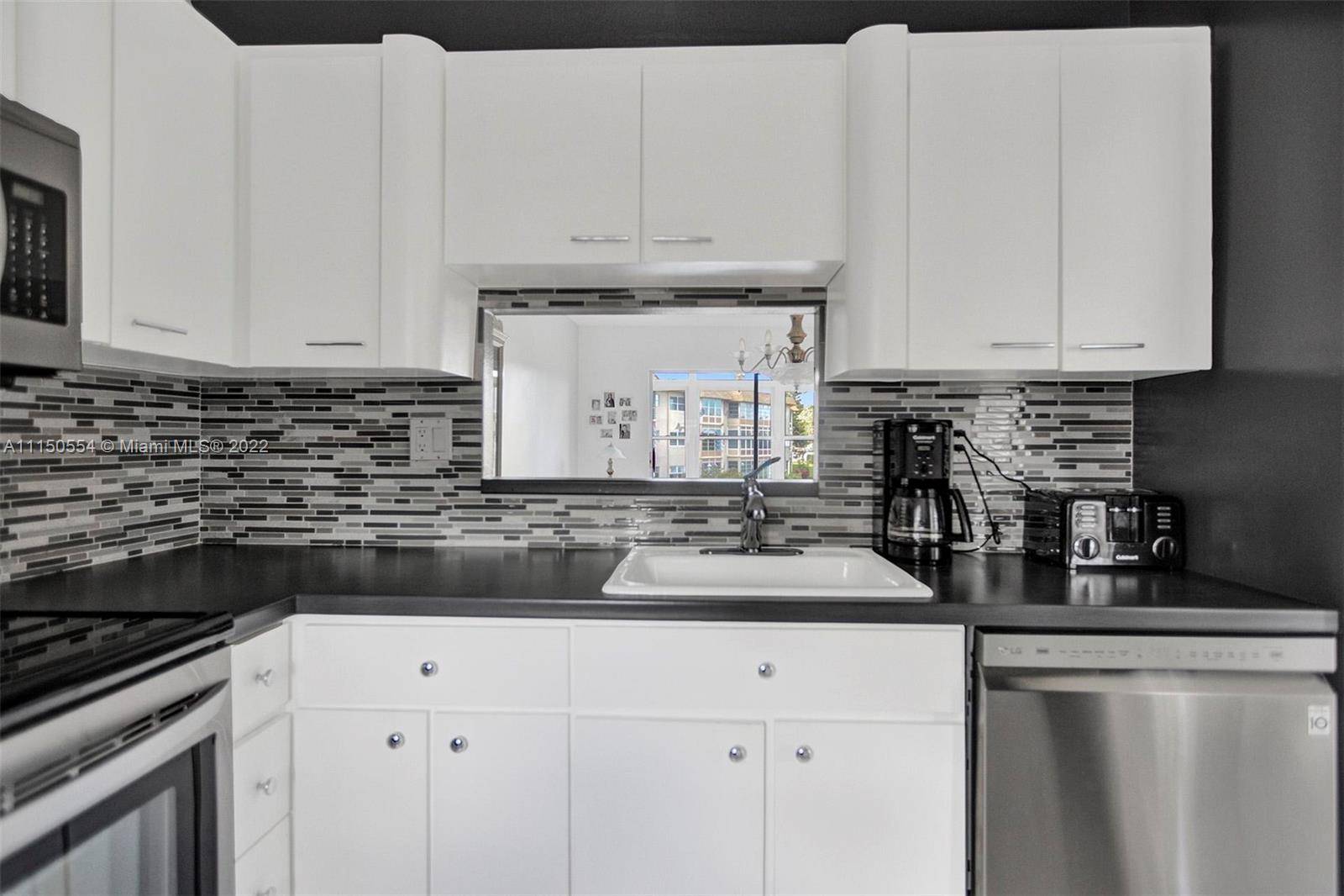 Lauderdale Lakes, FL 33319,4805 NW 35th St #504