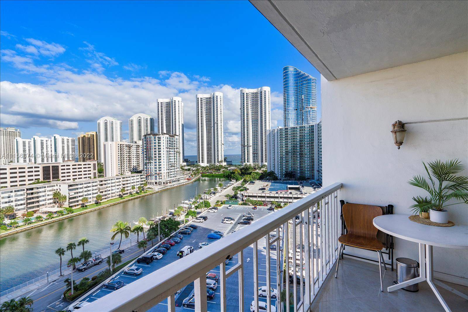 Sunny Isles Beach, FL 33160,300 Bayview Dr #1107