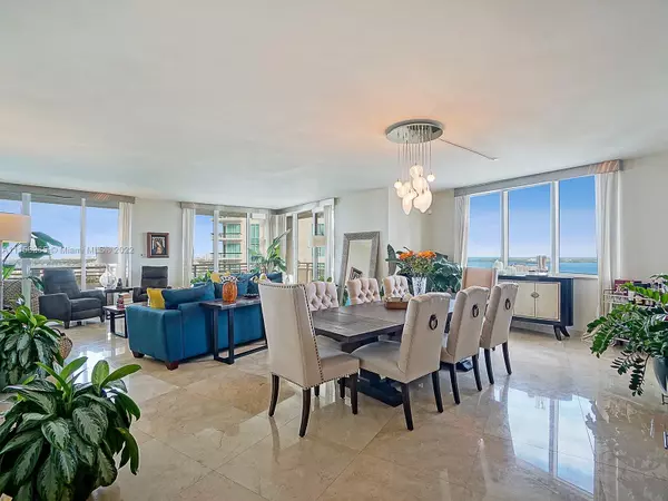 901 Brickell Key Blvd #2208, Miami, FL 33131