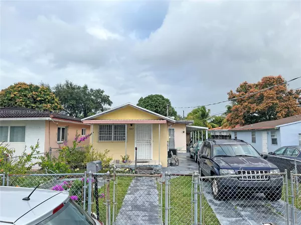 5957 SW 3rd St, Miami, FL 33144