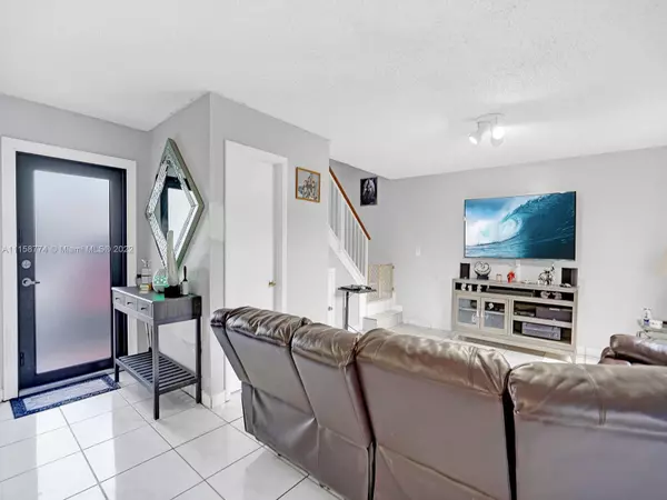 Sweetwater, FL 33174,11522 SW 7th St