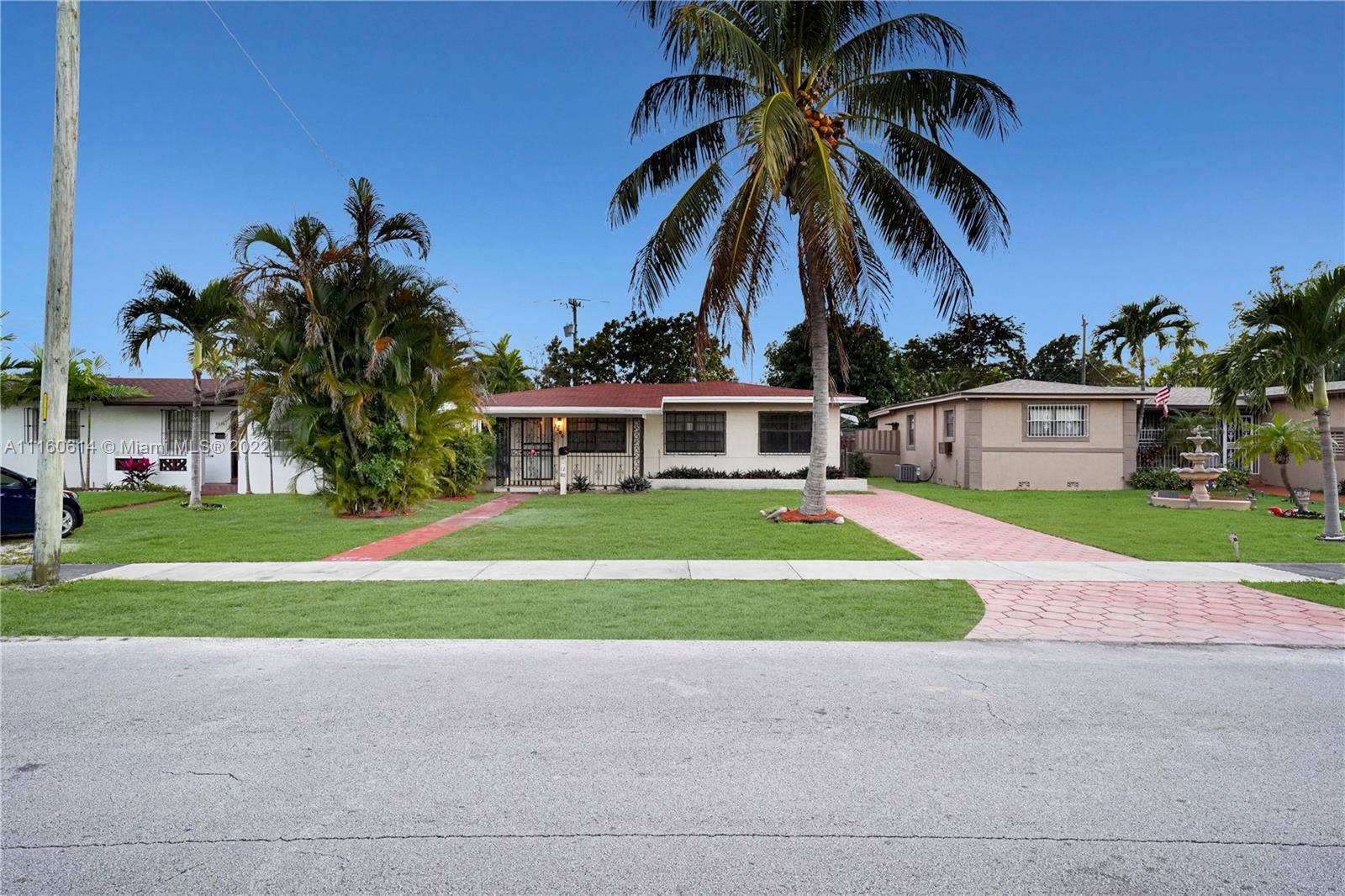 North Miami Beach, FL 33162,1280 NE 160th St