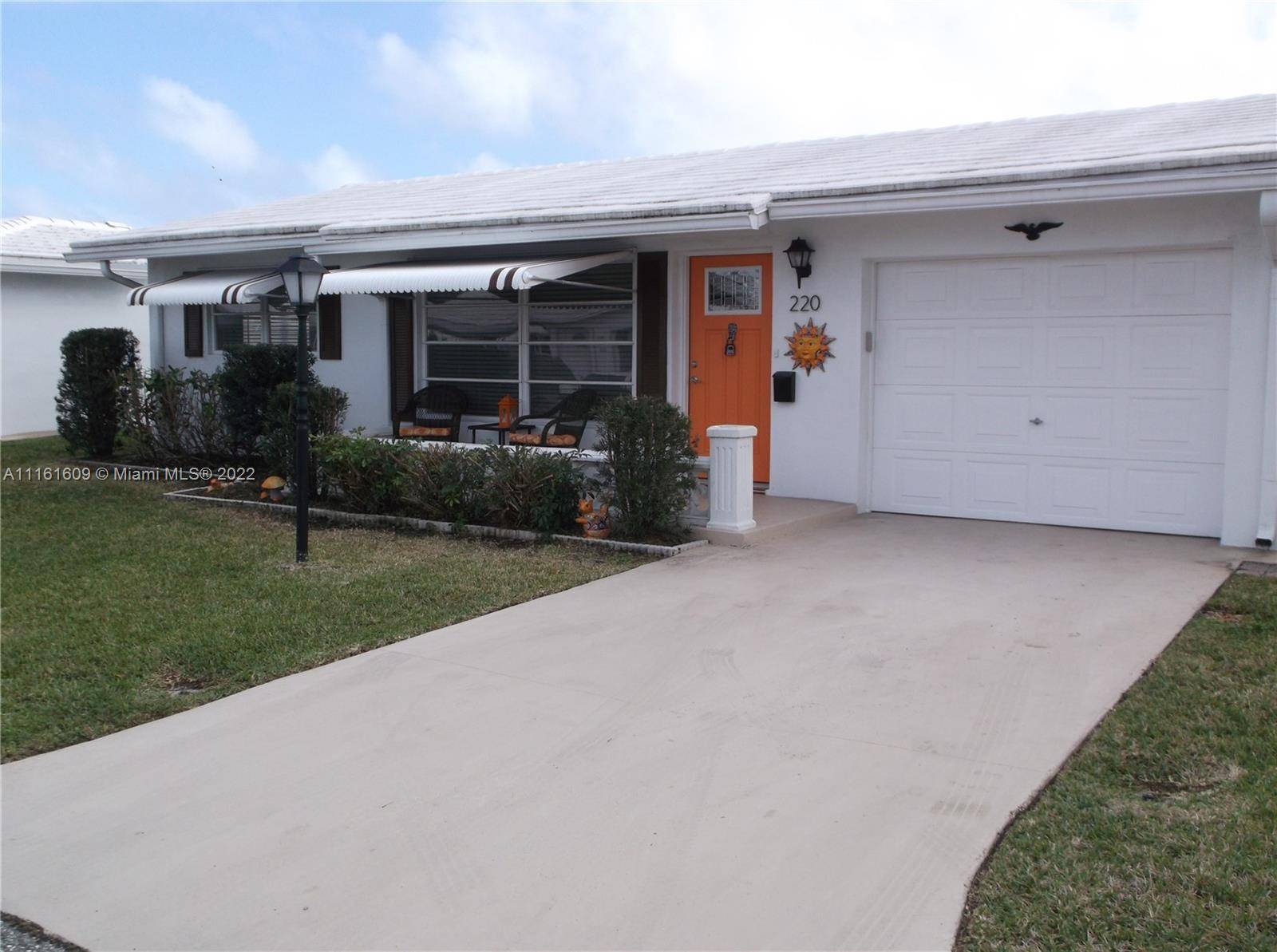 220 NW 25th Pl, Pompano Beach, FL 33064