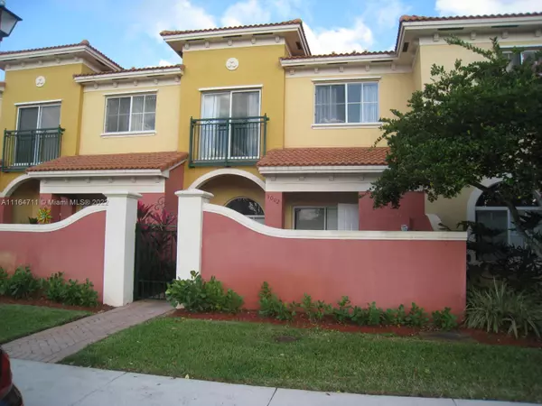 3002 NW 36th Ter #3002, Lauderdale Lakes, FL 33311