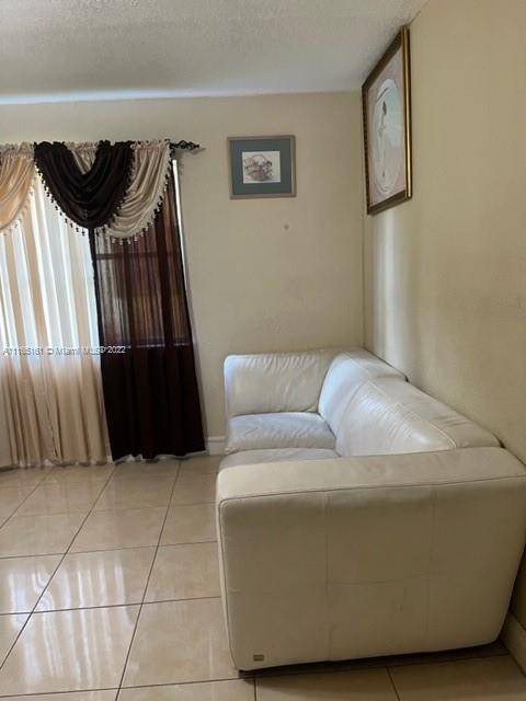 Hialeah, FL 33014,8003 W 6th Ave #O