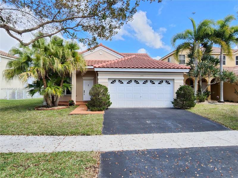 790 Falling Water Rd, Weston, FL 33326