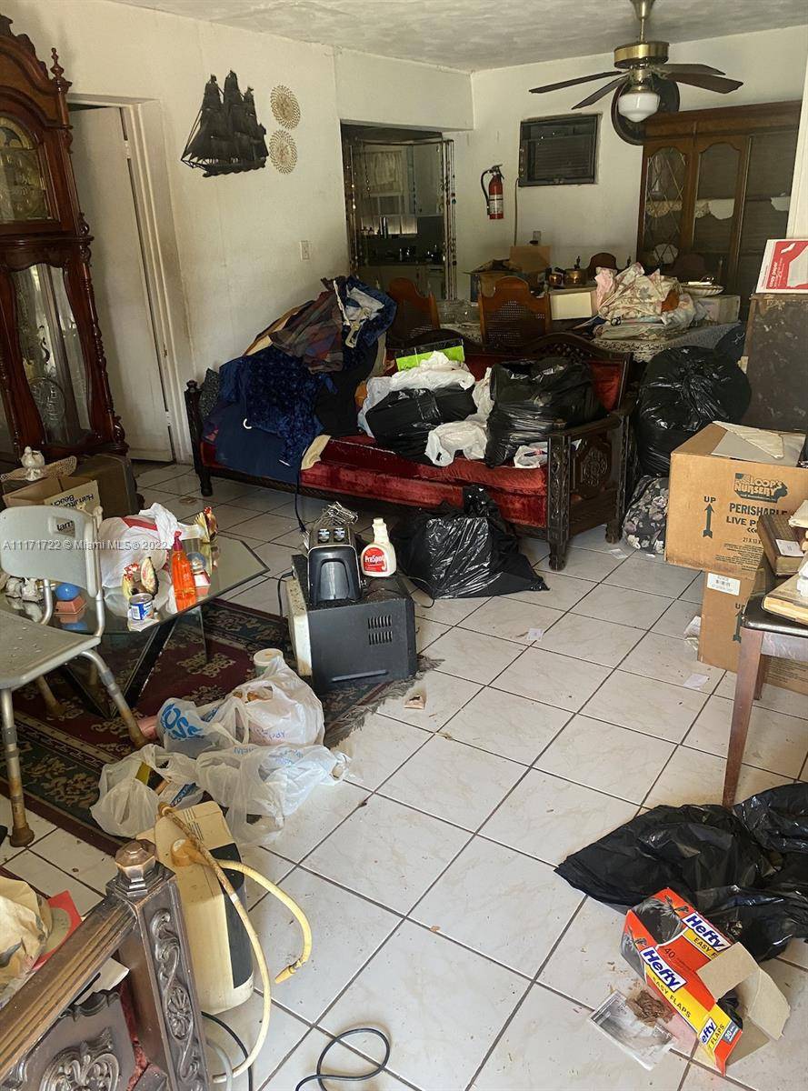 North Miami, FL 33168,265 NW 135th St