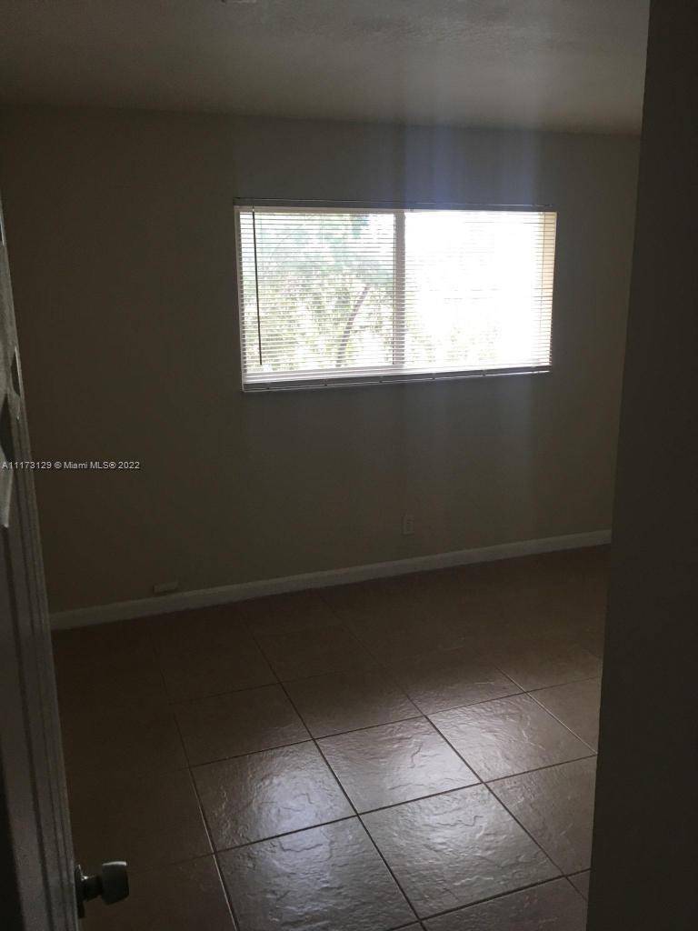 Lauderhill, FL 33313,2862 NW 55th Ave #2B