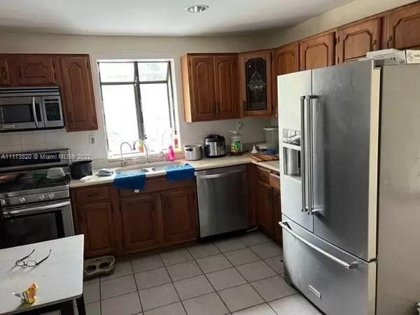 Miami, FL 33187,15451 SW 208th Ave